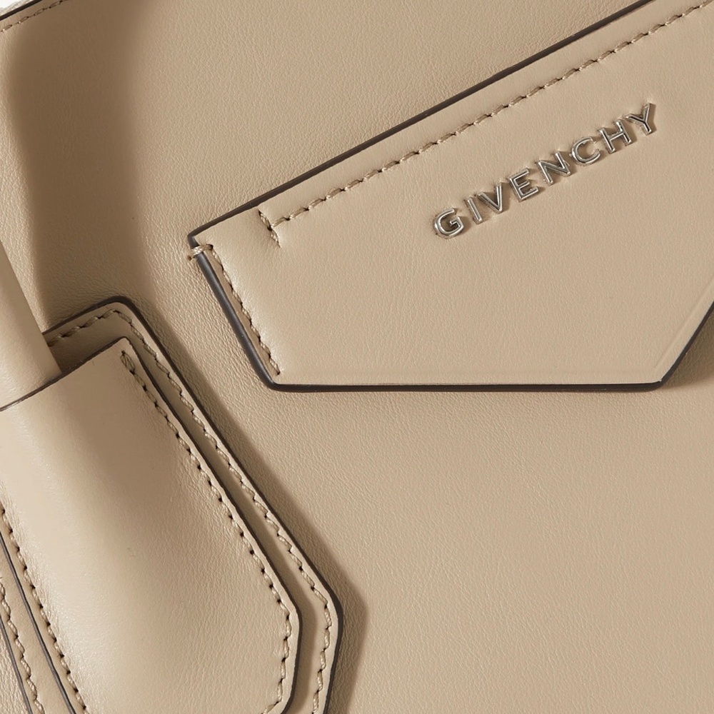 Givenchy Medium Soft Antigona in Dune / Beige Color - Picture 11 of 15